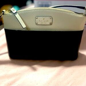 Kate Spade Black and White Crossbody